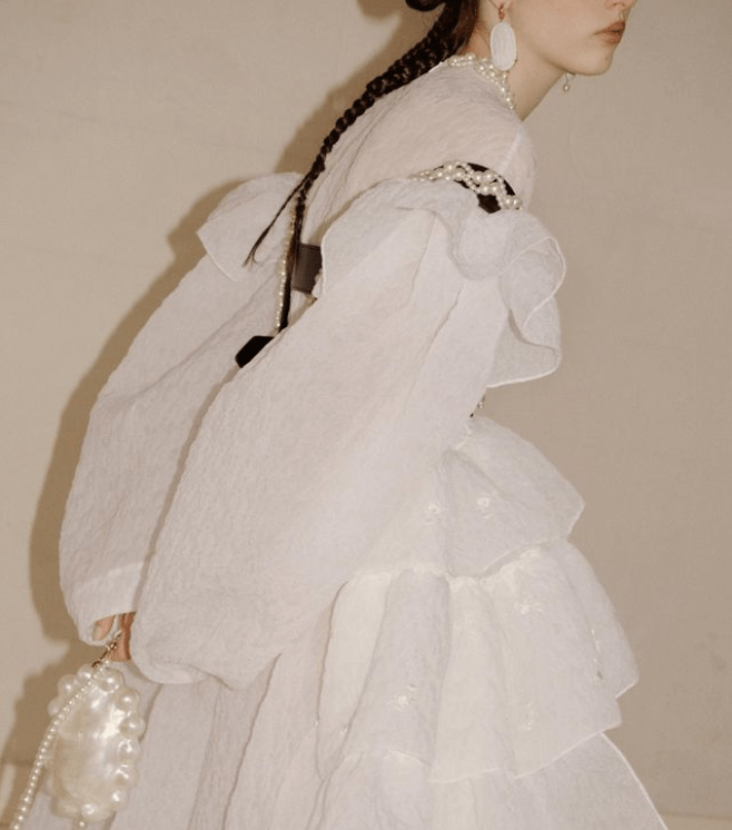 文化|打造Angelababy、倪妮霸榜仙女裙的设计师,进入时尚圈竟是偶然?