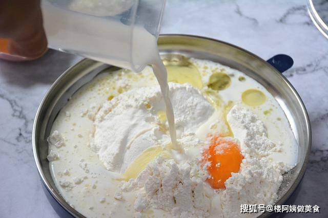 食材|一个鸡蛋，一杯牛奶，一碗面粉，十分钟早餐，美味不用等