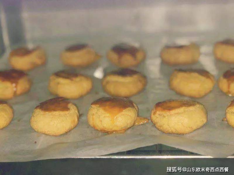 屋顶|奶到掀翻屋顶，秒杀鲍师傅，奶酥最好吃做法！