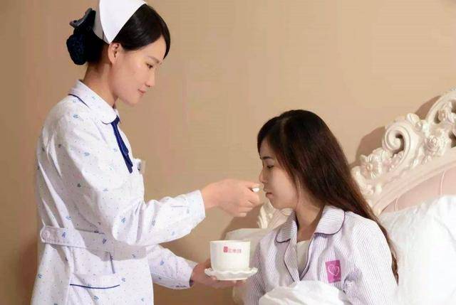 补充|当坐月子遇上三伏天，产妇做好这五点，既不留月子病，而且不遭罪