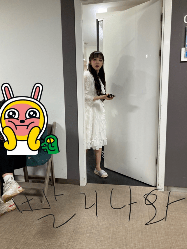 韩系|宋雨琦韩媒生图曝光,没有了美颜滤镜:这腿型我没看错吧?