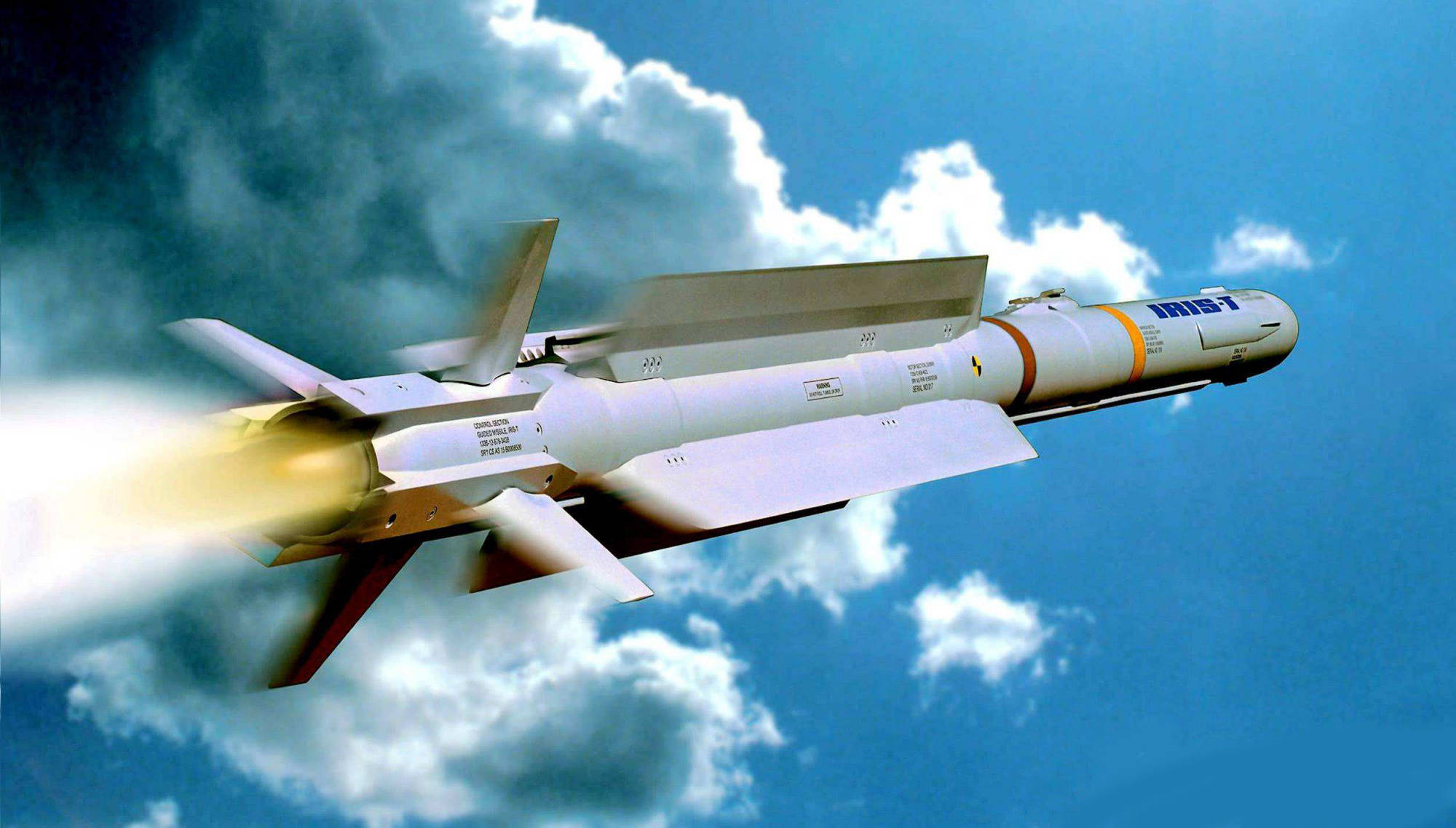 由于现在的反卫星/反弹道导弹导弹都采用的是kkv战斗部(即动能杀伤