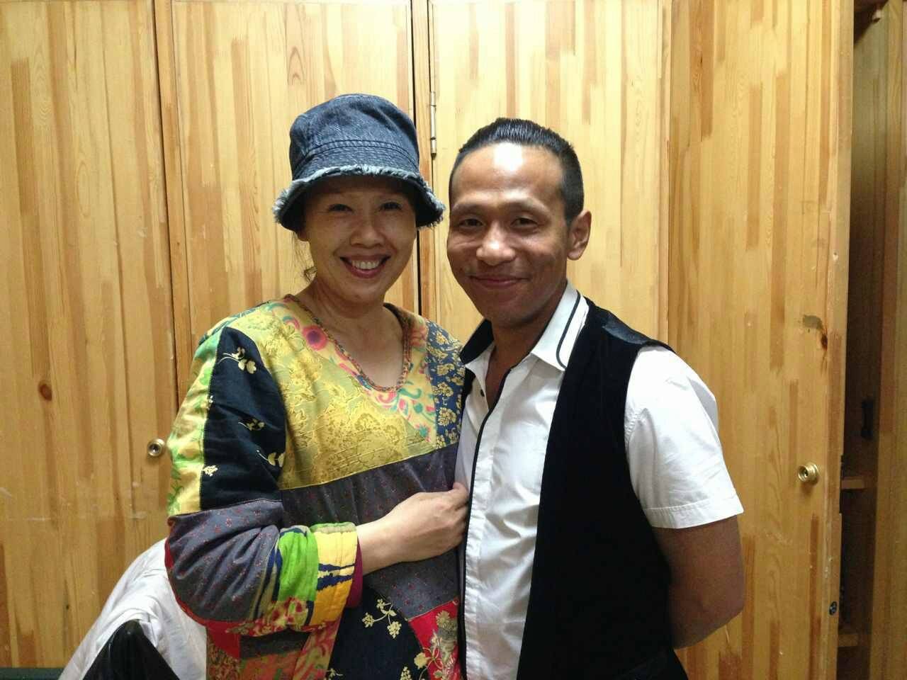 李大美55岁就离开了人世,她走的那天,赵本山哭得像个孩子.