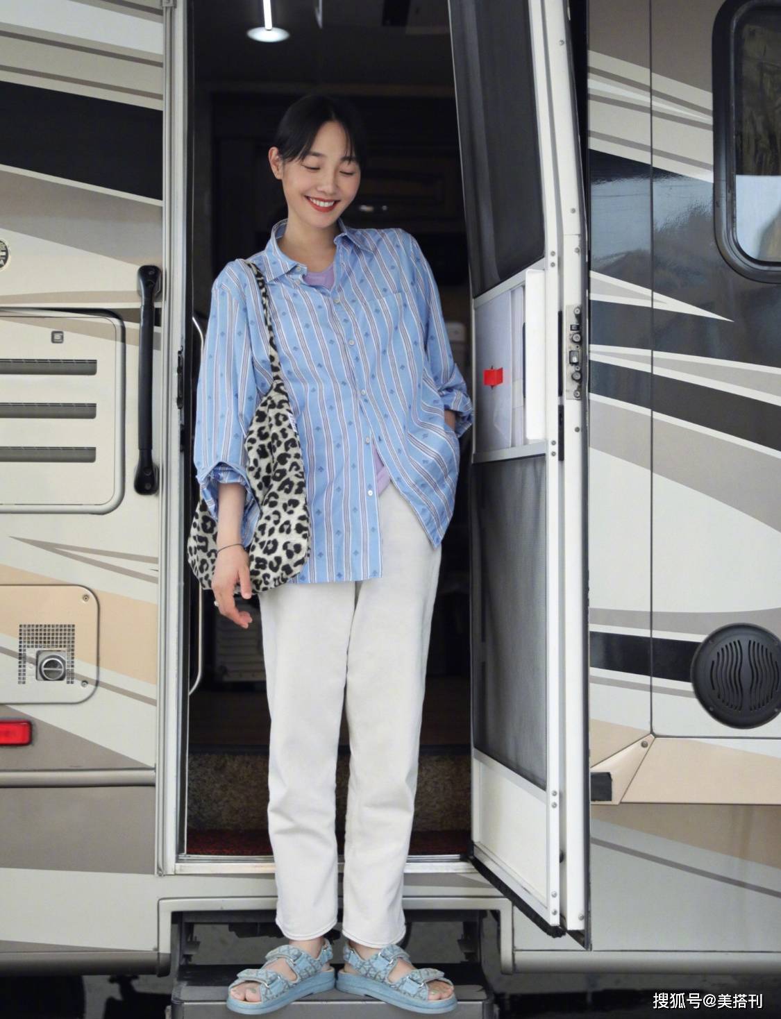 蓝色|白百何私服品味太好了吧!每一套都是日常好看系列,白百何风有了