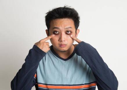 眼睛|肝病不是“悄无声息”，不论男女，出现4种表现，趁早查一下肝