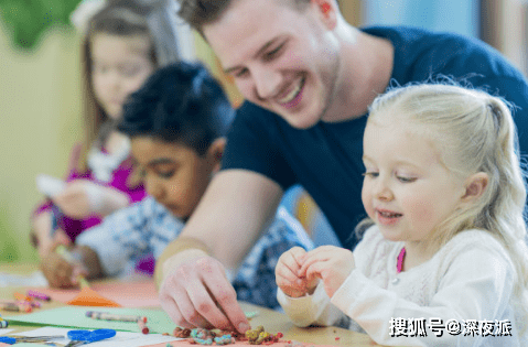 什么|孩子三岁和三岁半上幼儿园有什么区别？过早上学的危害