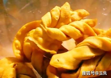 做法|两个鸡蛋，一碗面粉，做出不一样的美食，学会可以去摆摊了