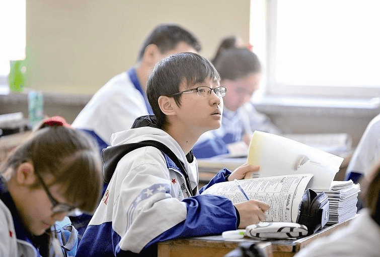 初中学霸高中学渣 实现蜕变只需要一年 高一的作用不容小觑 复习