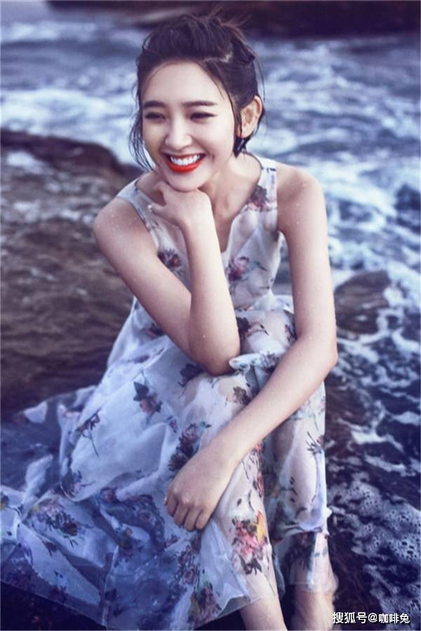 唐艺昕|甜美女星唐艺昕的时尚大片，嫁做人妇后她气质卓越，越发魅力十足