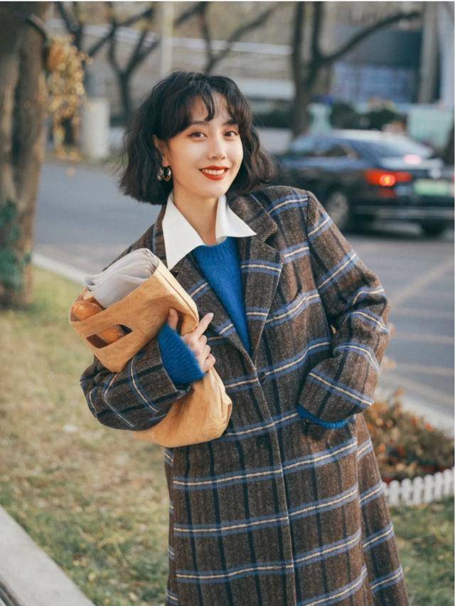 整体|羽绒服+连衣裙不要太少女！穿搭小白也能穿出时尚感！