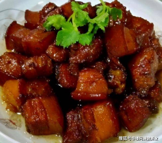 加入适量|做红烧肉，这2种香料千万别放！多数人搞错，难怪红烧肉味道怪