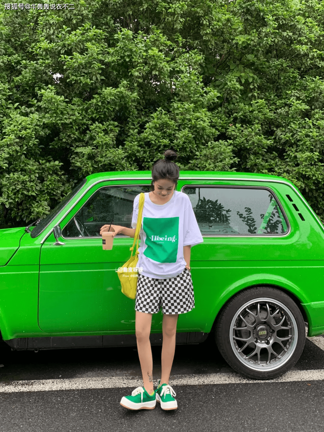 姐妹|夏天已接近尾声，入秋这2件衣服该备起来了！都被棋盘格和编织元素占领了