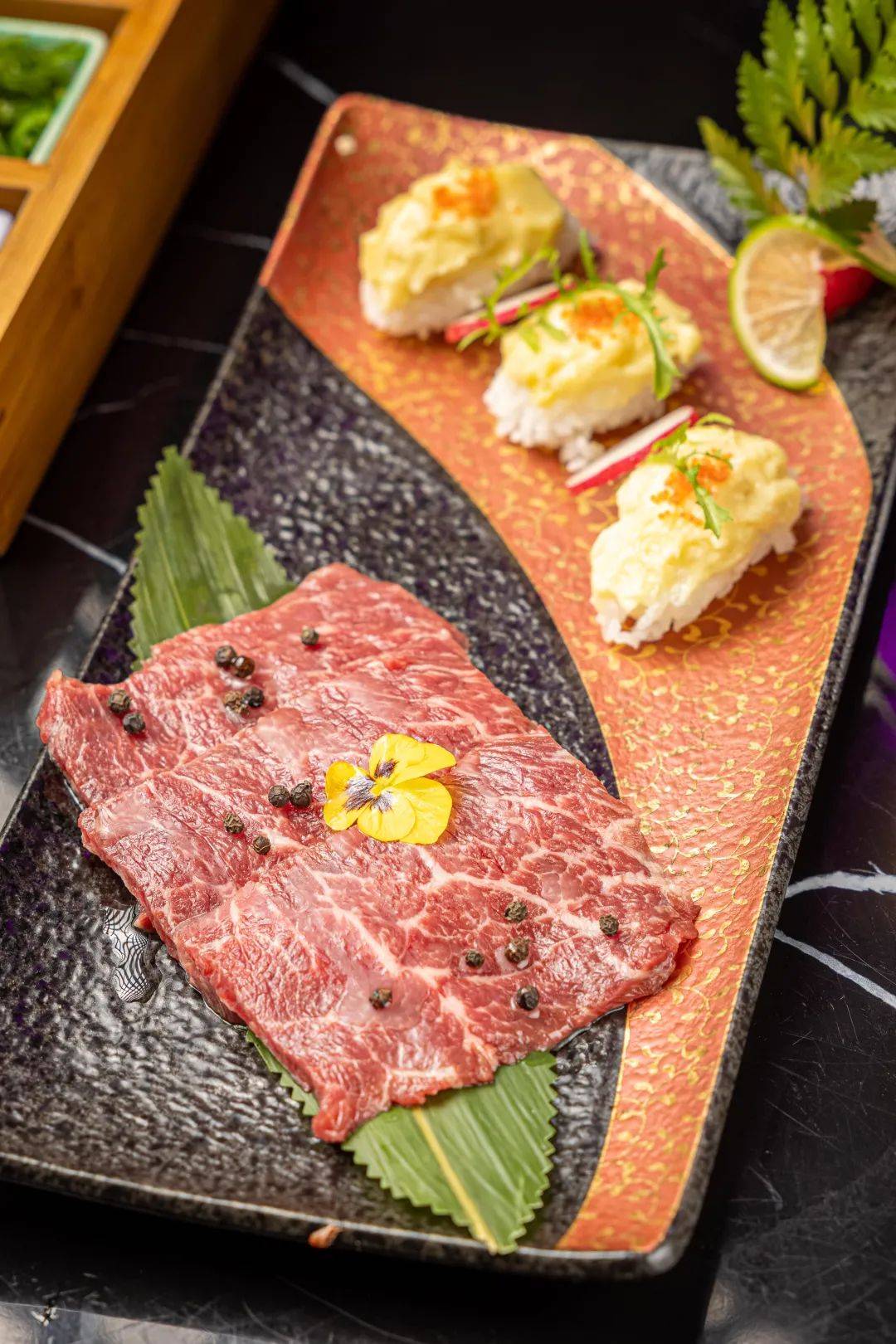 什么|江南西这店,用榴莲烤和牛,老板怎么想的?