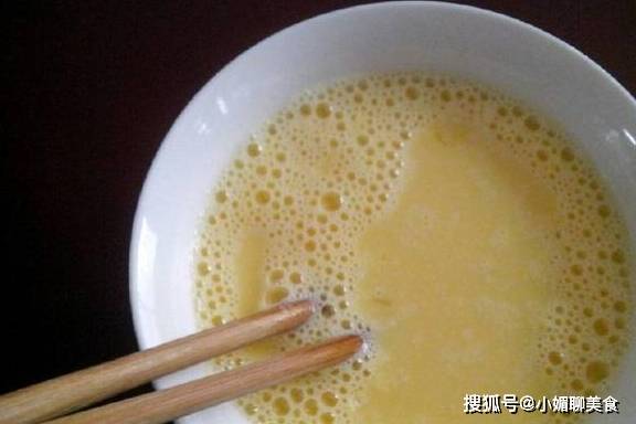 气泡|婆婆用了20多年的秘方，蒸蛋羹加了它，出锅光滑如镜，鲜嫩可口！