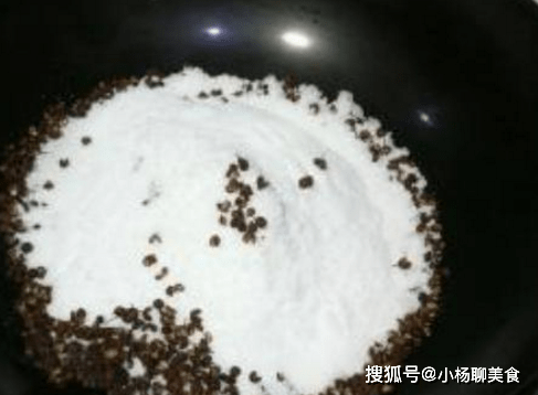 花椒|腌腊肉，别傻傻只加盐，牢记1个小妙招，腊肉美味不长霉