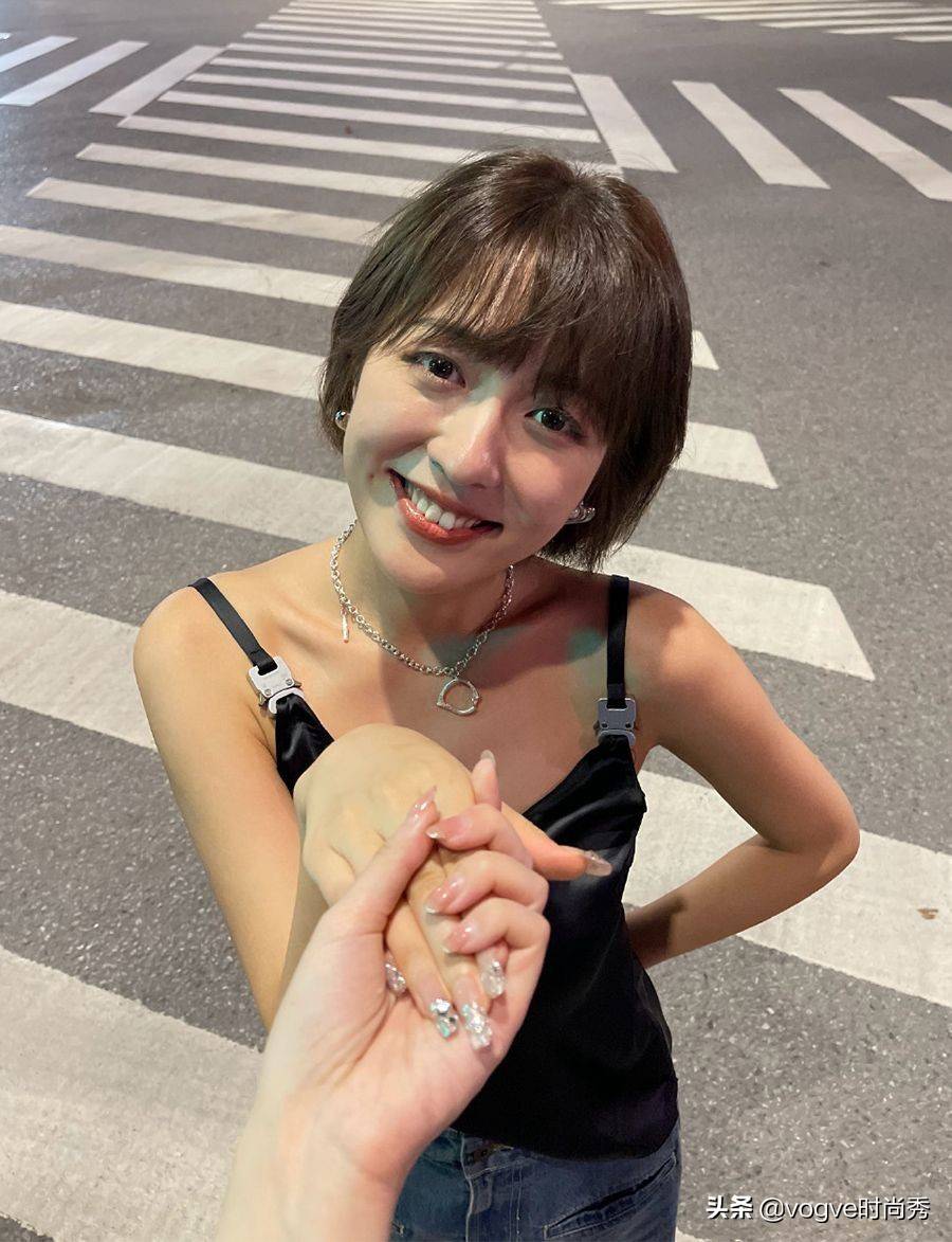 罗悦嘉|心动的信号4：女嘉宾穿吊带裙，女4认不出来，女3好优雅！