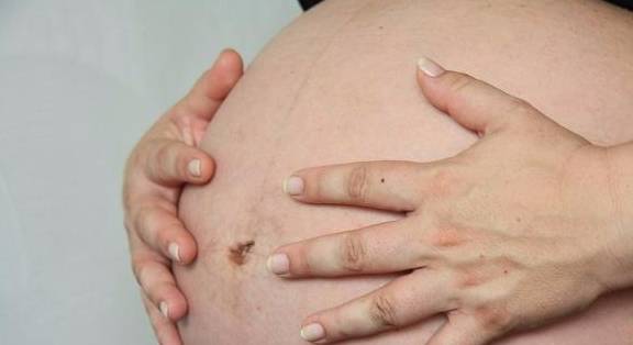 几个月胎儿在肚子里动 77732b5c74cf4c1bb2691b9356e32419.jpeg