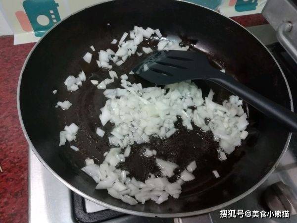 糯米蒸饭怎么做才好吃 d4d32c4bdbb24139a2644d829ea970bd.jpeg