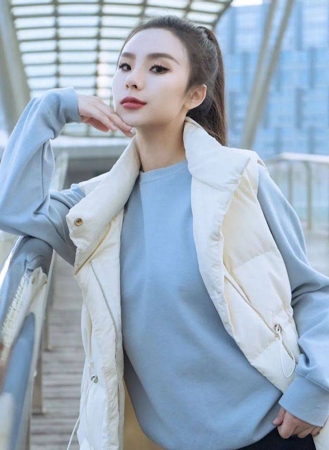 卫衣|外套搭配卫衣，时尚百搭，气质十足太美了！