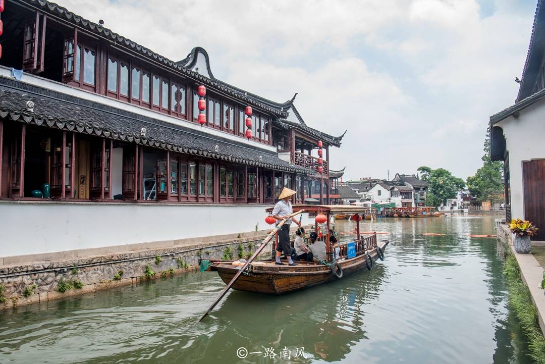 上海迷人古镇,小桥流水人家美似画卷,坐着地铁就可以去旅游