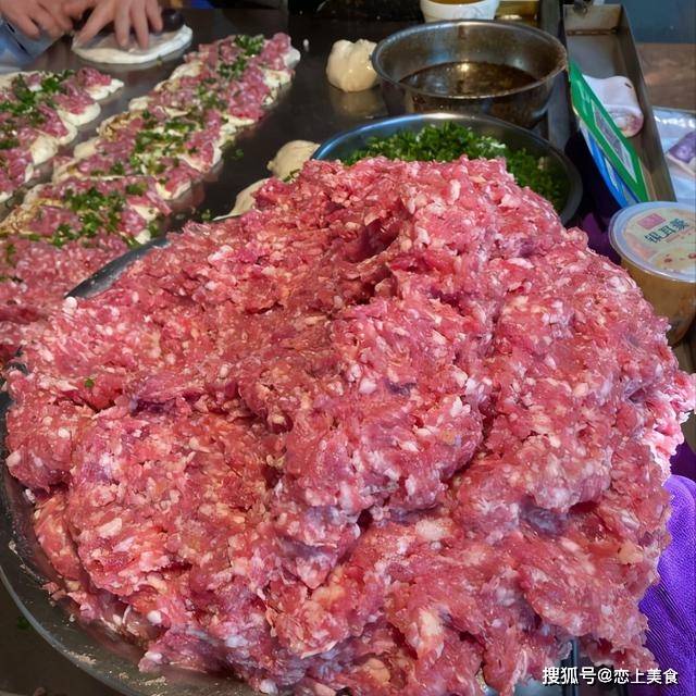 全靠|老贵阳人爱吃的独一份早餐，5元吃饱8元吃好，外地人却吃不下