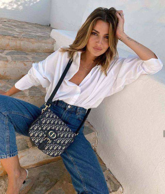 皮筋|周涛都这么时髦了？绿色衬衣配伞裙，马尾用5毛钱皮筋扎出新花样