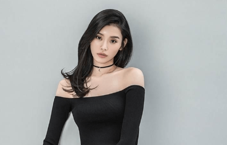 何鸿|从超模到赌王长孙之母的奚梦瑶，官宣怀二胎，要效仿婆婆了吗？