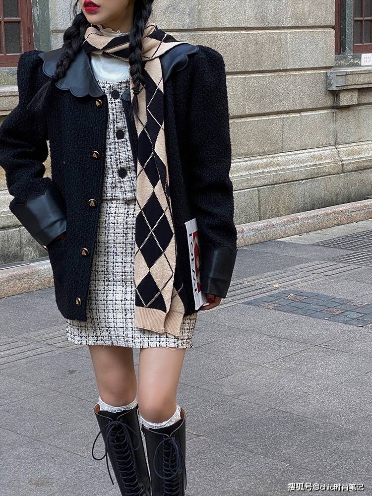 一身|短裙和马丁靴真的是当之无愧的A+搭档