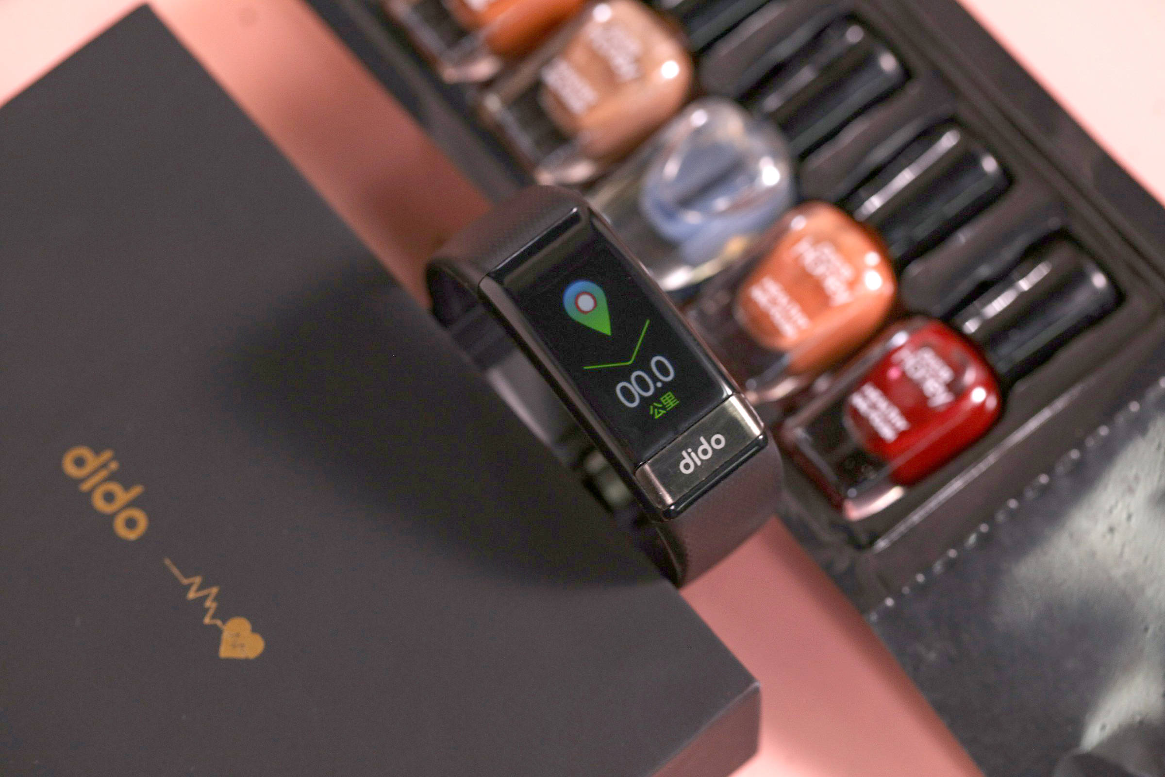 更加环保的充电方式来了didoy1智能手环体验