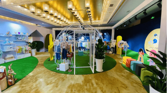 品牌|“因”童绚彩时光，丽婴房2022 S/S春夏大秀暨订货会在沪完美落幕
