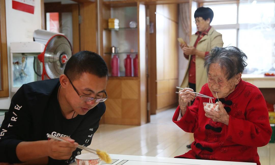 肉类|5种常见早餐,劝你尽早撤下饭桌,当心细胞“变坏”,幸好看到了