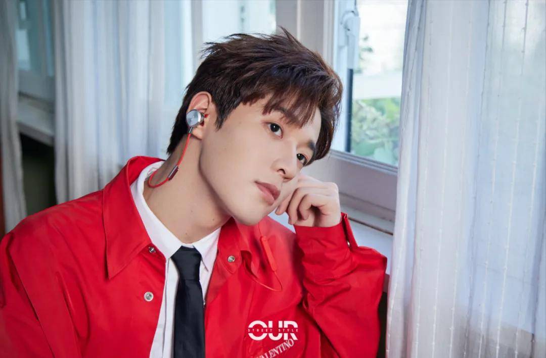 任森|张静初 蓝盈莹 吴宇恒 夏秋交际，你的换季新衣准备好了吗？