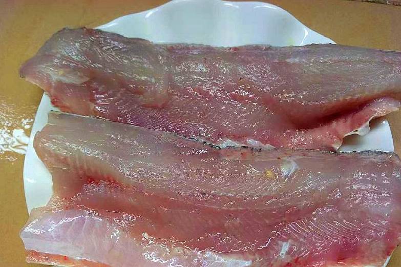 把肉切成厚厚的薄片 6879d20aac0b420c9c7aa40723fb77a1.jpeg