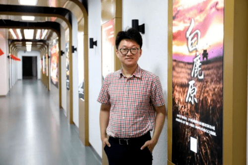 人员|西安国际医学中心整形医院色素痣诊疗中心杨国辉丨关注痣的变化