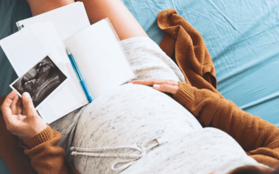 因为|在孕期若宝妈身上有这些现象,是宝宝在“报平安”,父母提前了解