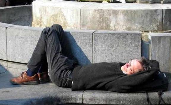 进行|乙肝是怎么传染的,乙肝会传染给家人和另一半吗?