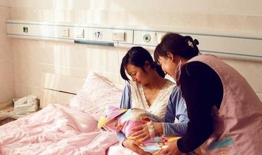 洗头|产后坐月子很重要，但是有四种月子最好别做，真的伤身