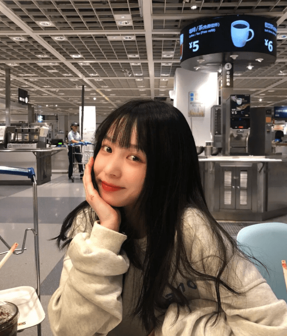 行走的表情包草莓酱现实中竟长这样