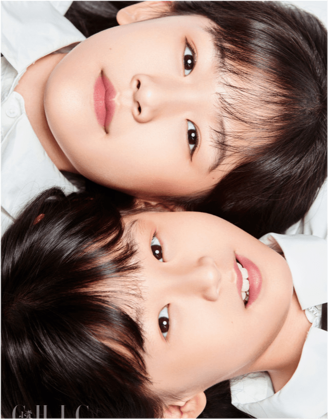 鲍蕾携|鲍蕾携俩女儿登大刊！贝儿身材比例堪比超模，颜值成三人中竟然最佳