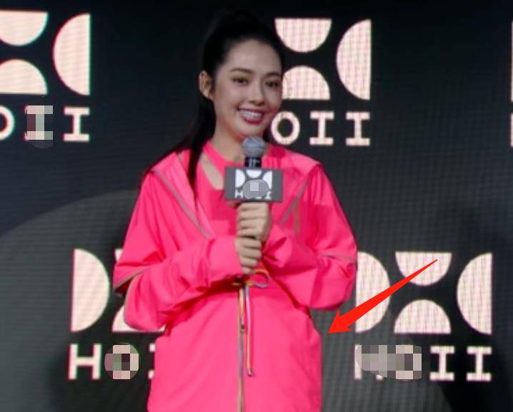 郭碧婷|37岁郭碧婷落地营业!肉嘟嘟脸蛋超萌,这宝妈状态令人酸了