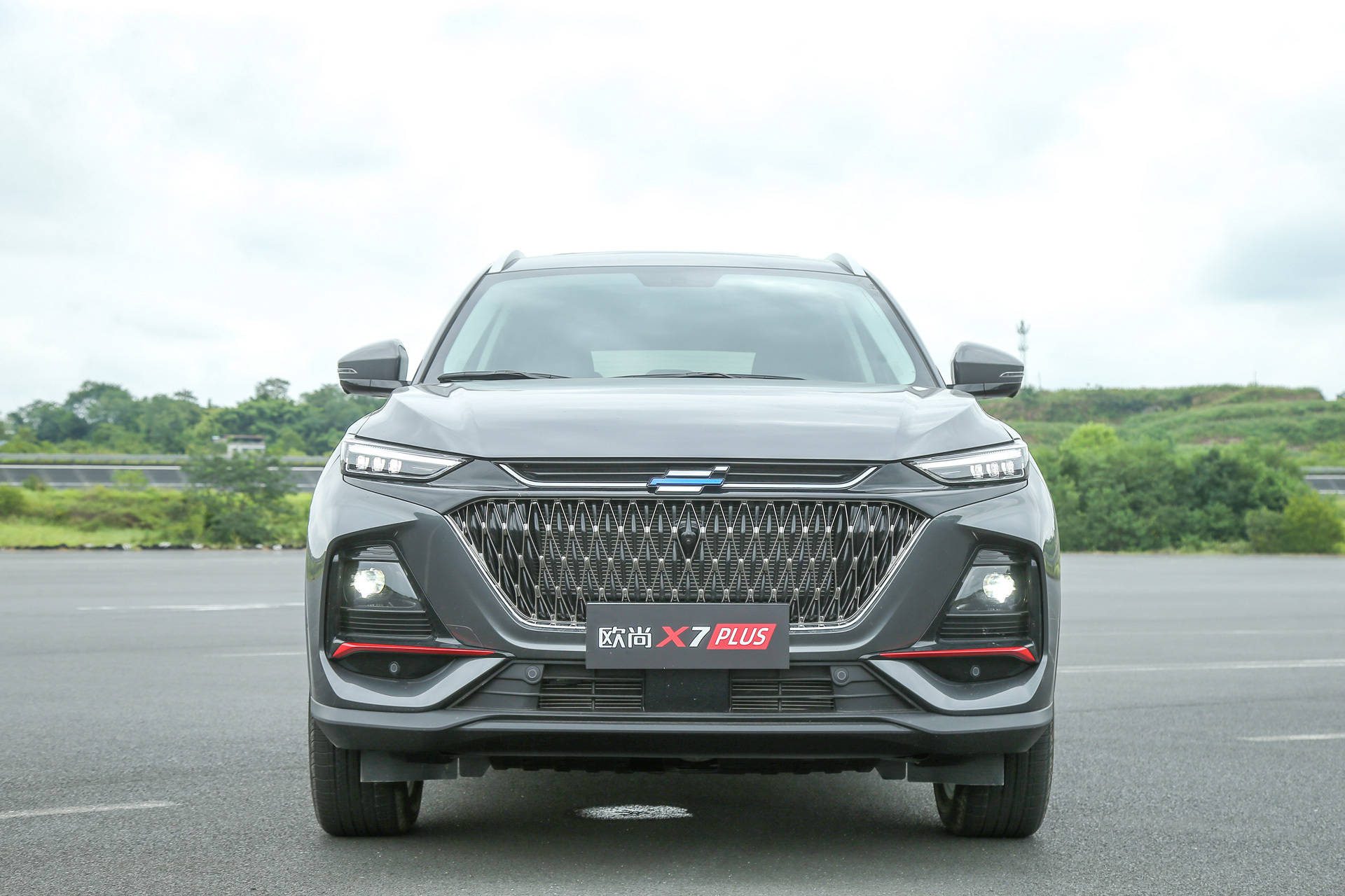 燃油车跑不过新能源车长安欧尚x7plus咱们赛道见