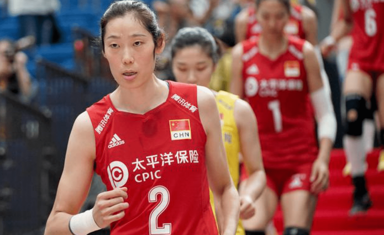 26岁女排球员父亲不幸离世,公开众筹治疗费!_李伟伟