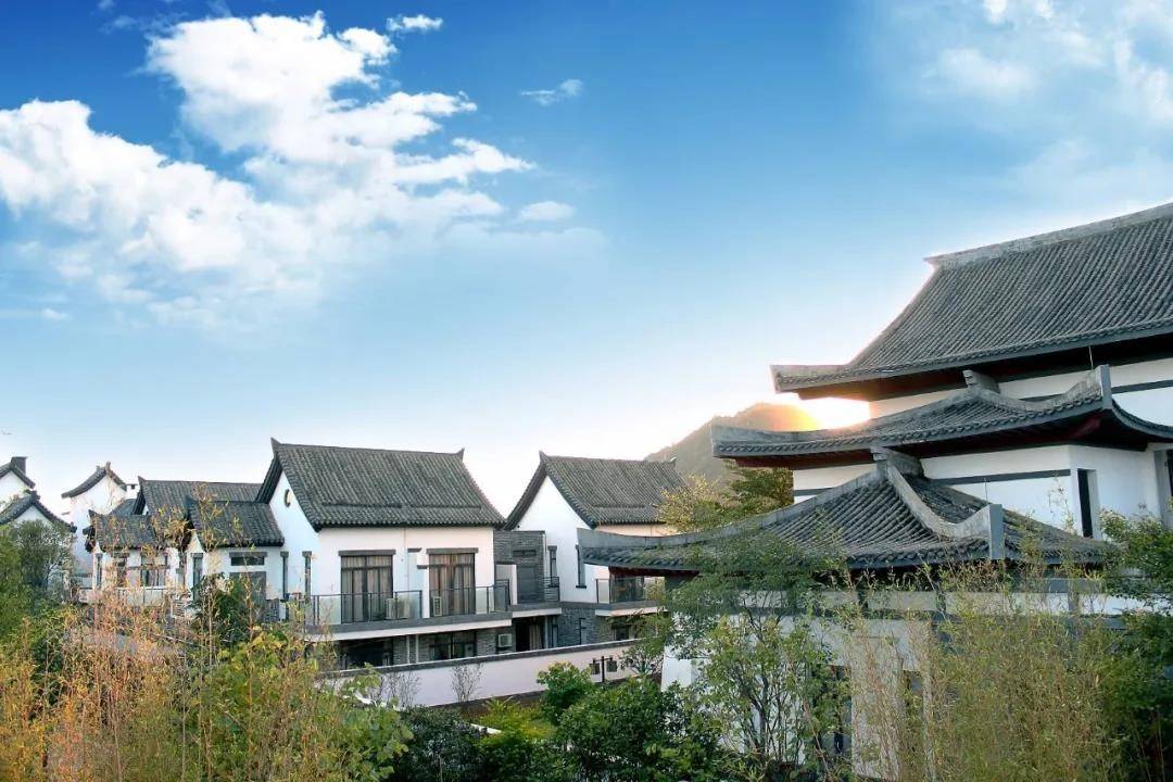 清远奥园心花小镇别墅多大面积?清远奥园英德心花小镇别墅【官网】