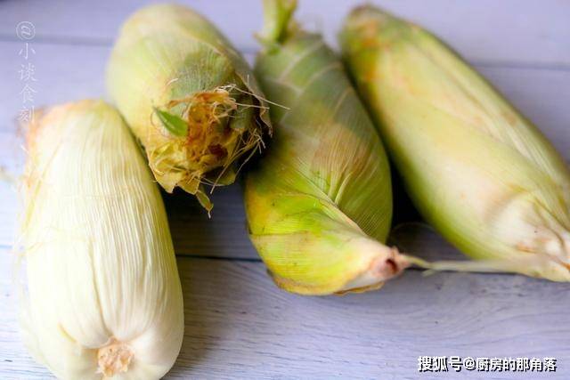 叶子|玉米按斤买和按根买哪种划算?超市员工透露“小套路”,了解一下