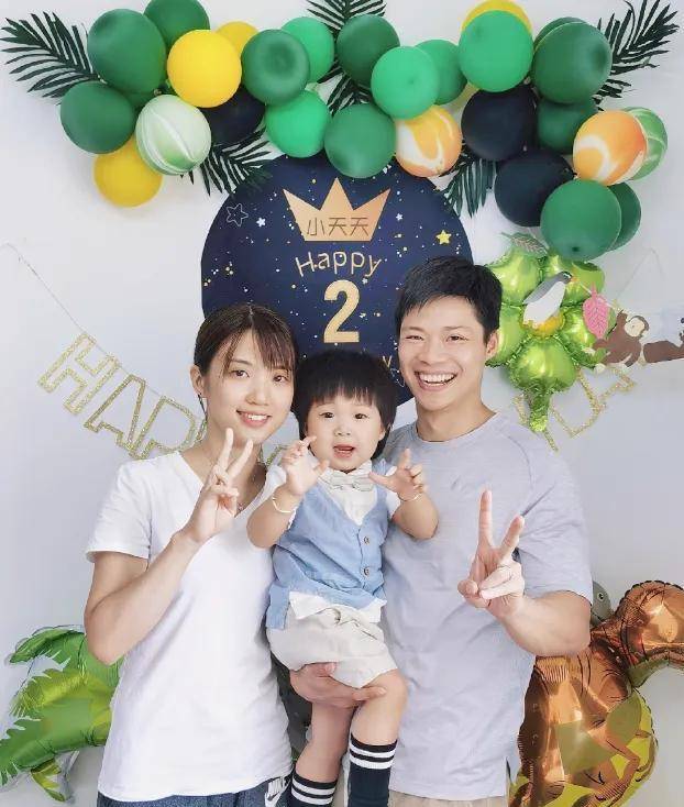 刚求|苏炳添想要二胎，与校花女友初中递纸条早恋，16年结婚儿子3岁