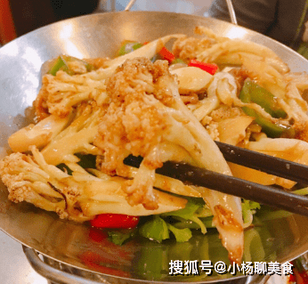 块儿|做干锅花菜,30年大厨告诉你,无需太多调料,大火一炒香脆美味