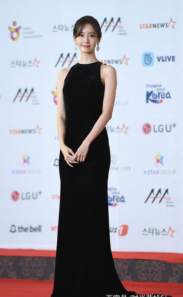 18首尔aaa红毯星光闪耀 允儿李知恩甜美优雅 李宣美时尚抢镜 隆平联社