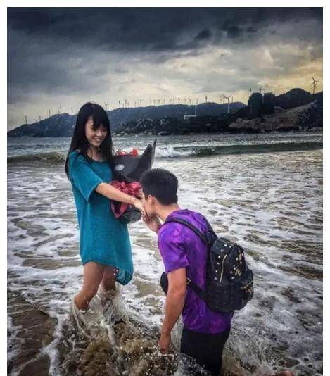 刚求|苏炳添想要二胎，与校花女友初中递纸条早恋，16年结婚儿子3岁