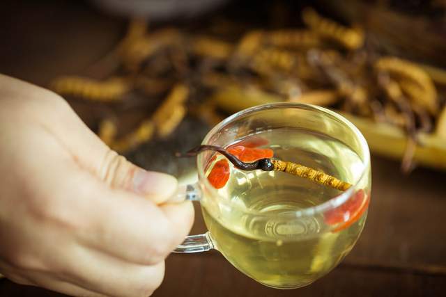 虫草和枸杞都是宝,有何共同点,有何不同点?平常应该怎么挑选?