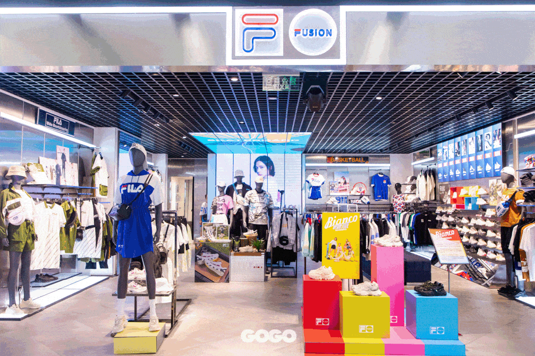 roy6造乐源动力华东首展空降上海世茂广场一起back to fun!_莱阳